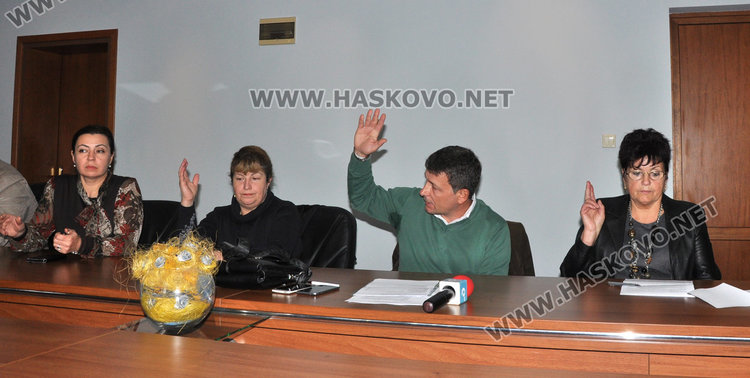 Пари за култура само с формуляр за участие, сдружението на Шалапатов отказа 5 бона