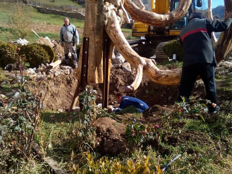 Дървена пластика за Гинес изработват в Могилица