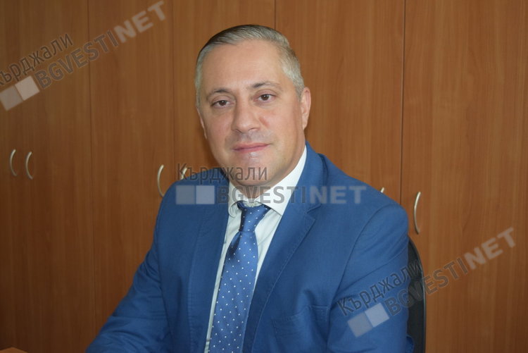 Божидар Лукарски