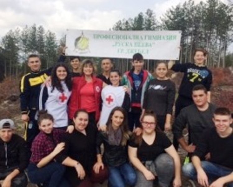Младежите от БЧК-Джебел с мащабна залесителна акция