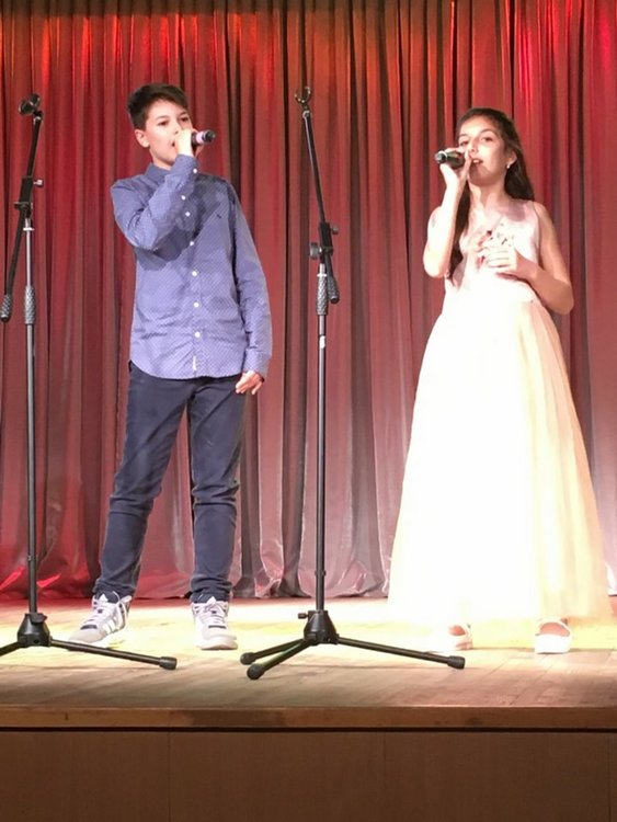 Вокална група "Южняче" с награди от международен конкурс в Русия