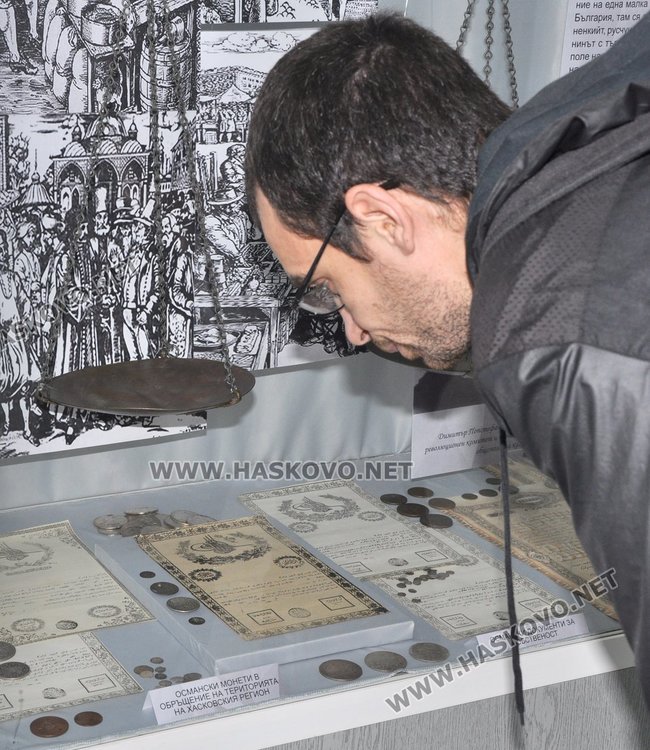  Показаха парите от древността в новата изложбена зала на Музея