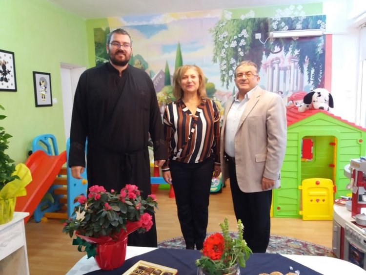 Дневен център за деца отвори официално врати в Първомай