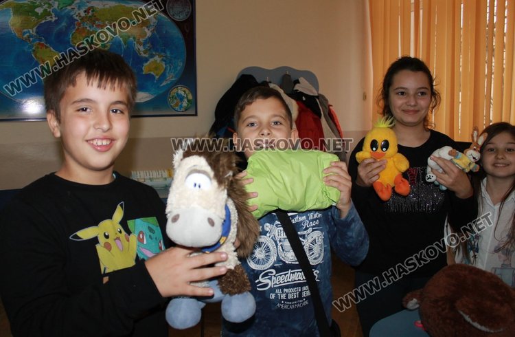 Славейковци с благороден жест към свой съученик