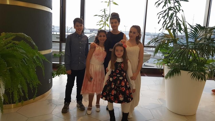 Вокална група "Южняче" с награди от международен конкурс в Русия