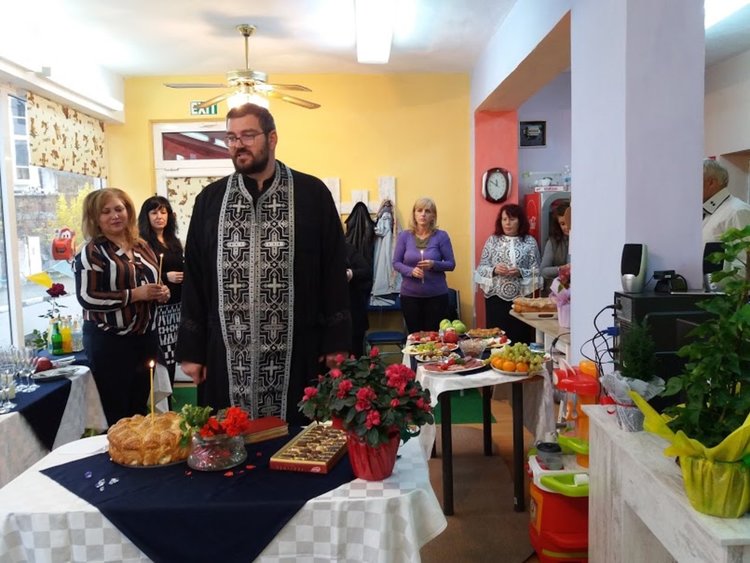 Дневен център за деца отвори официално врати в Първомай