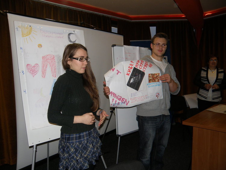 Над 50 младежи от Смолян се "запознаха" с най-масовата дрога сред младите