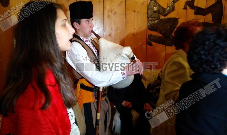 Момчиловци почете пет семейни двойки с над 50 години брак и 7 новородени бебчета