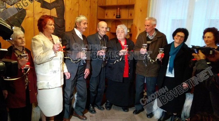 Момчиловци почете пет семейни двойки с над 50 години брак и 7 новородени бебчета