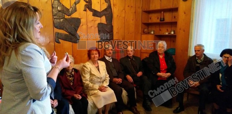 Момчиловци почете пет семейни двойки с над 50 години брак и 7 новородени бебчета