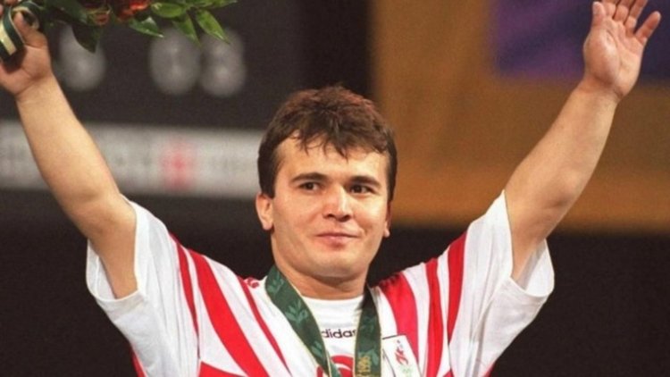 Легендарният щангист Наим Сюлейманоглу почина