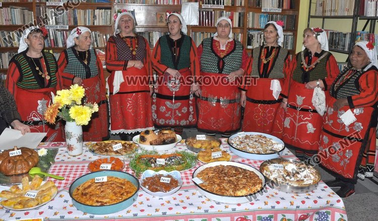 Домакините от читалището бяха подготвили музикална програма