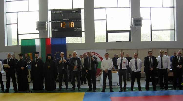 30 спортни клуба участват на турнира по бойни спортове в Смолян