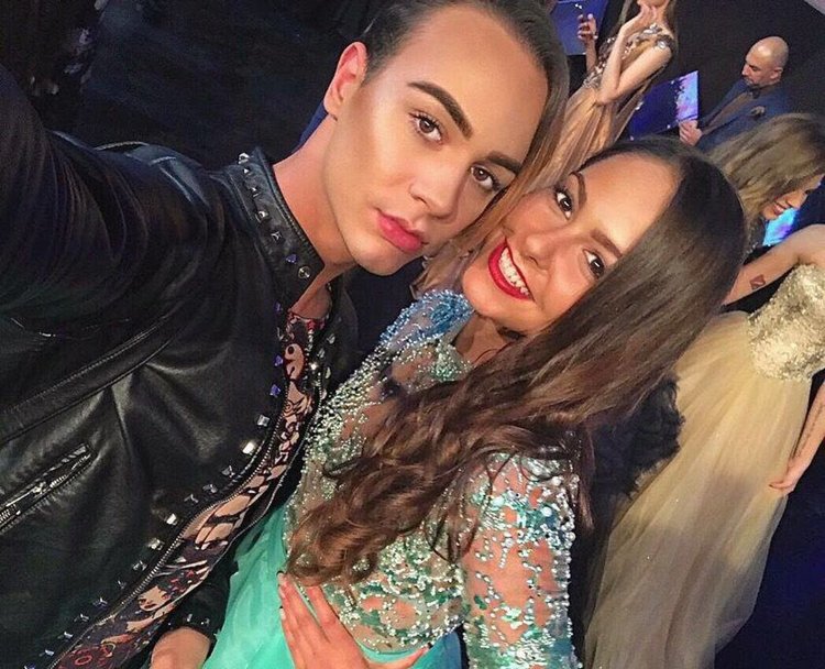 Красавиците Габриела и Мирослава със специални награди от „Мис България”