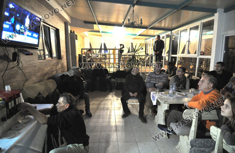 България ликува: Григор Димитров триумфира с купата в Лондон