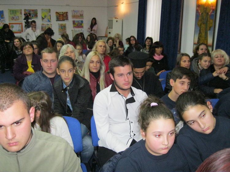 Пловдивска св. митрополия награди 8 смолянски деца в навечерието на празника Въведение Богородично