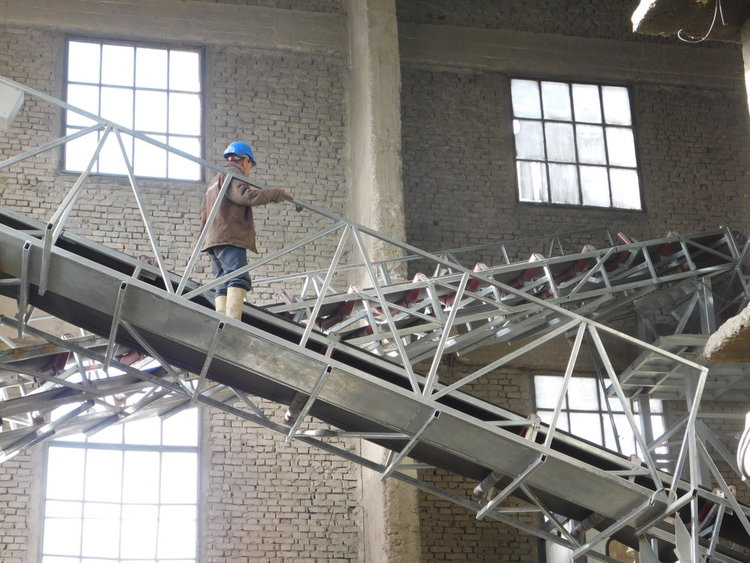 Рудниците в Мадан и Златоград се превръщат в модерно метро, растат инвестициите, собствениците обещават и ръст на заплатите