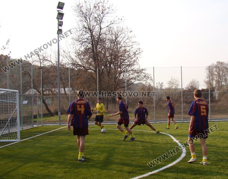 Благотворителен футболен турнир в помощ на Габи и Радост ще се проведе на игрището с изкуствена трева в Димитровград, снимка -архив