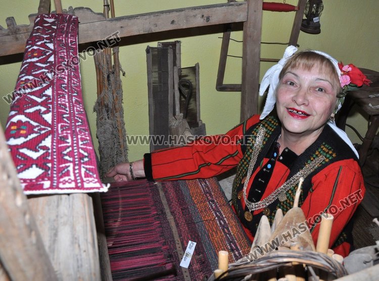 Богата музейна сбирка притежава читалището в Долно Белево