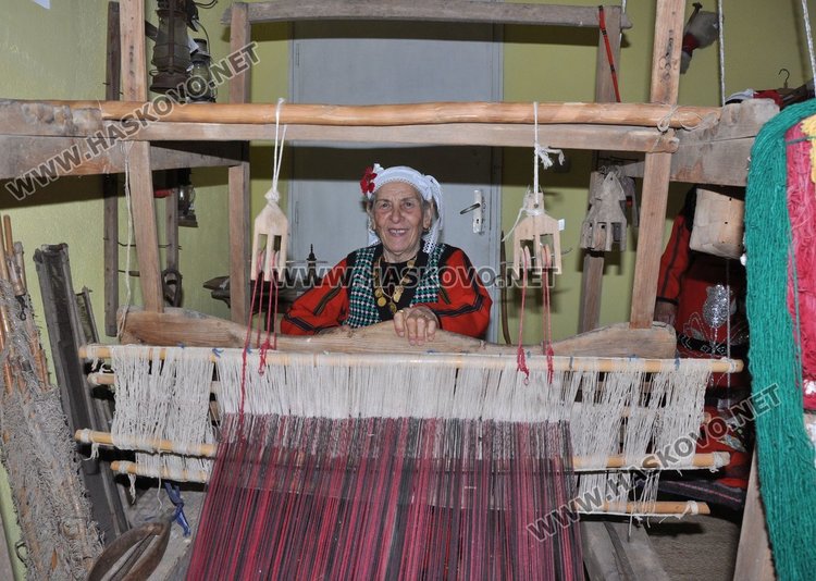 Богата музейна сбирка притежава читалището в Долно Белево