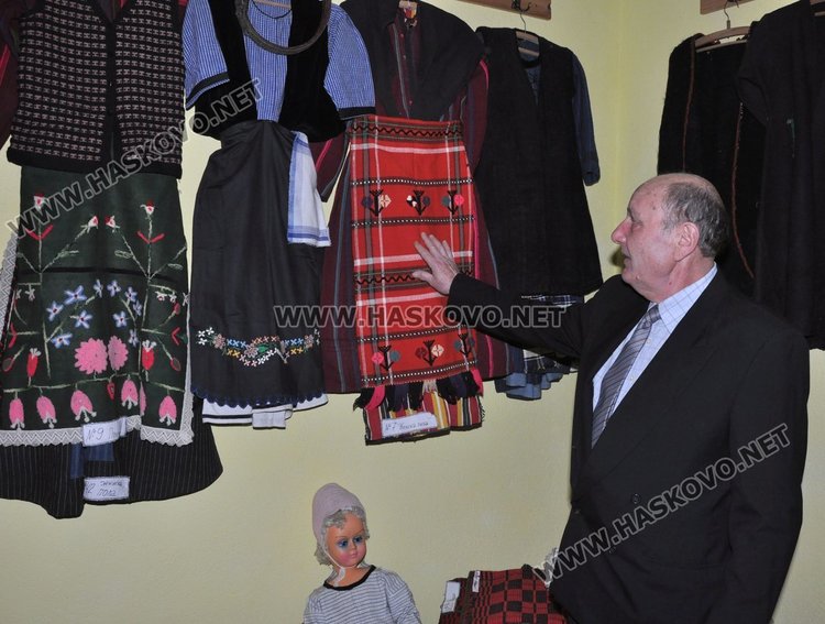 Богата музейна сбирка притежава читалището в Долно Белево