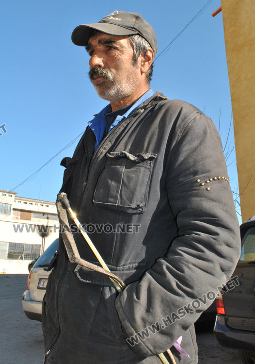 След затварянето на Цигарената Асен Стоянов изкарва хляба си с каруцарлък