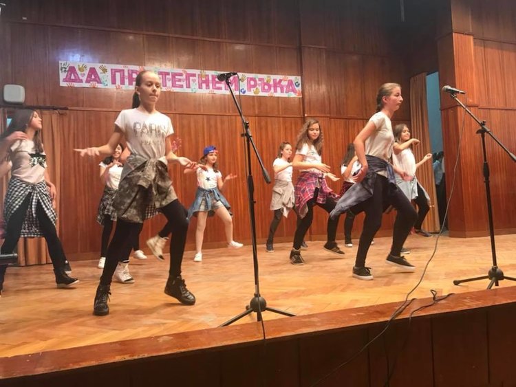 Златаровци събраха над 7300 лв. за Валя