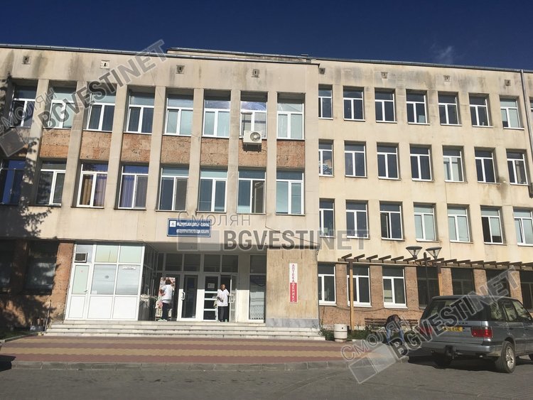 Пострадалият от токов удар сменял бушон, Охрана на труда разследва причините