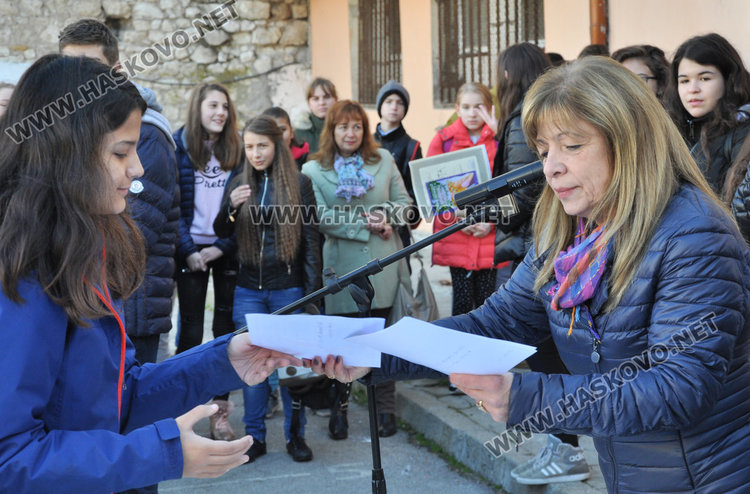“Климент” отличи достойните ученици, седмокласничка и учителка с Климентови награди 