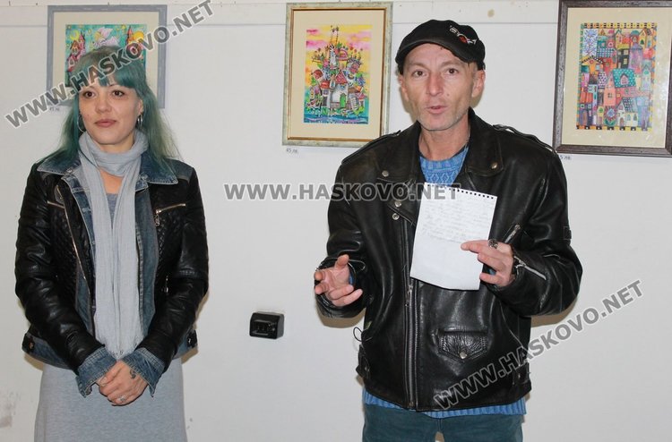 Приказна изложба откри димитровградчанката Яна Димитрова