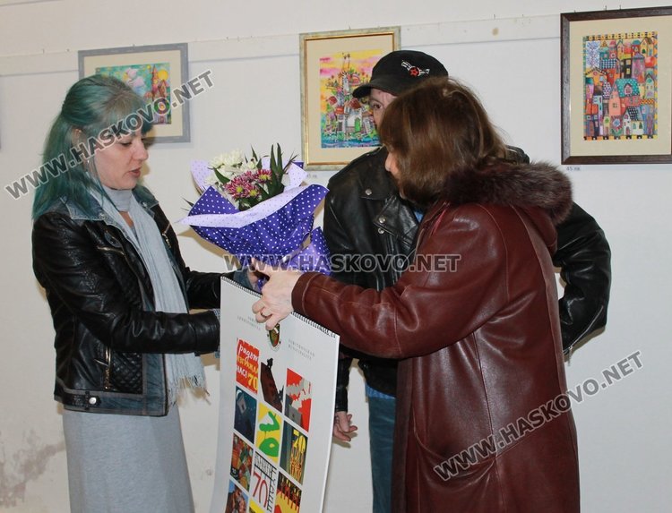 Приказна изложба откри димитровградчанката Яна Димитрова