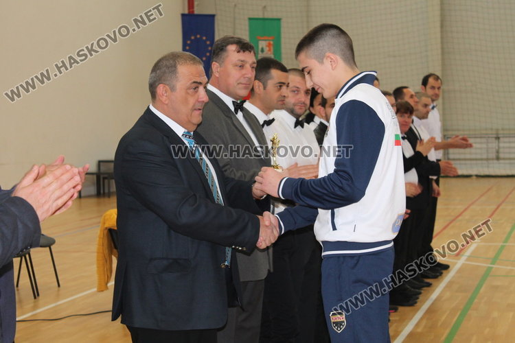 Областният управител на ринга  в Свиленград със 130 кикбоксьори