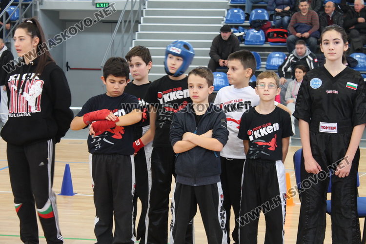 Областният управител на ринга  в Свиленград със 130 кикбоксьори