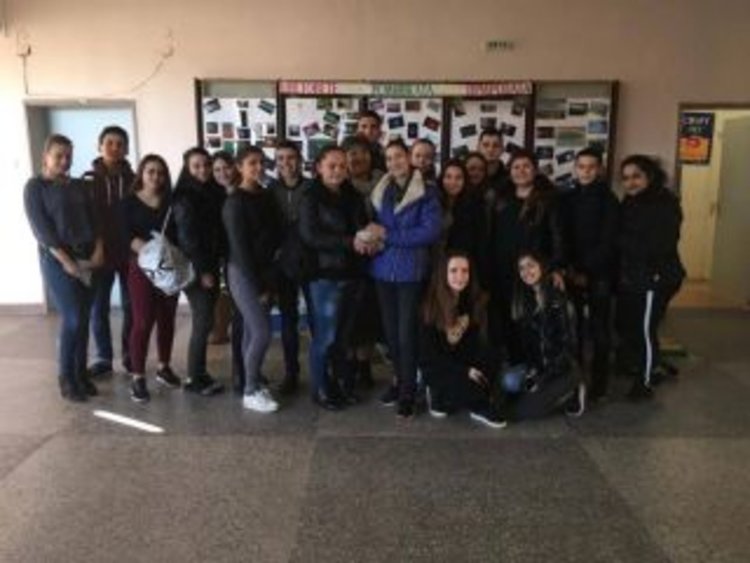 Алековци събраха 1000 лева за лечението на Петя Костова