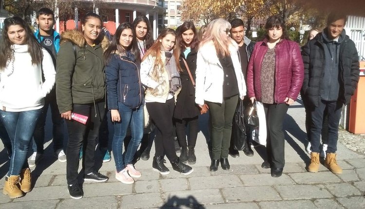 Професионалната гимназия с визита в Университета по хранителни технологии в Пловдив