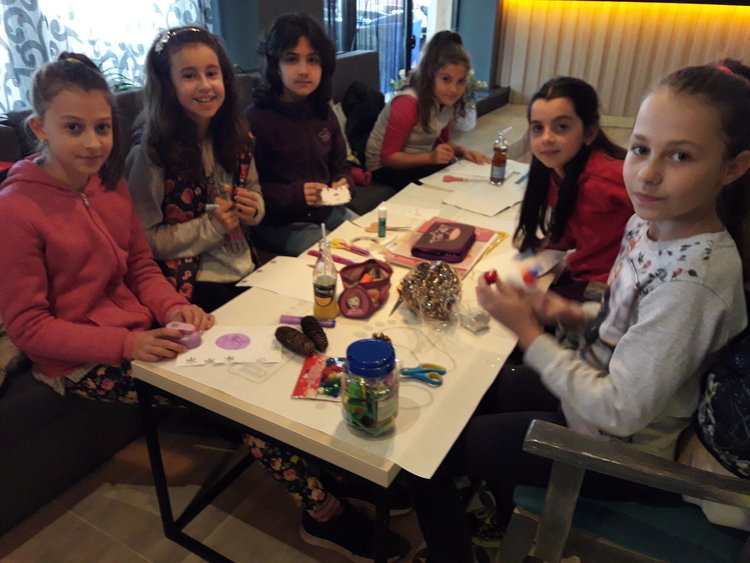 Усмихнати сърца даряват надежда