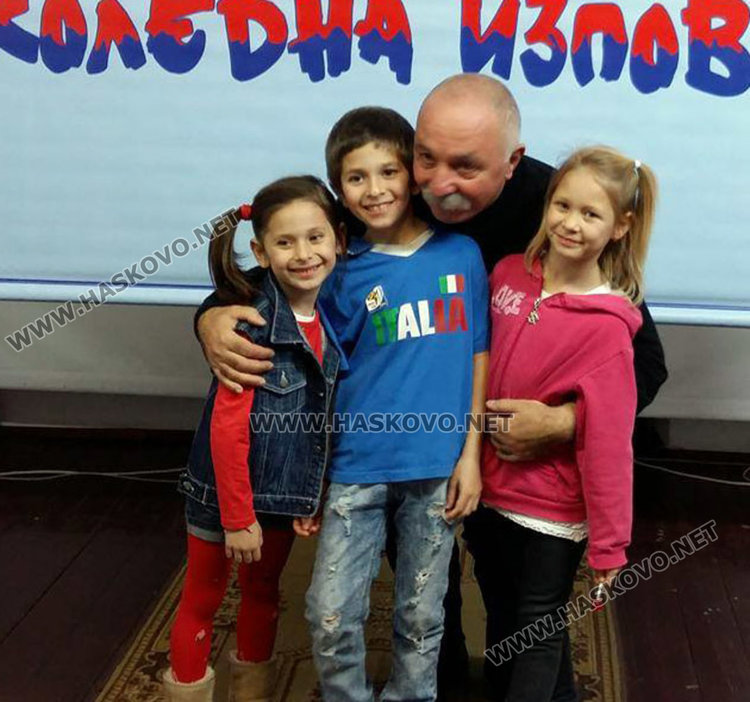 Три награди за деца от Хасково на песенния конкурс "Коледна изповед"