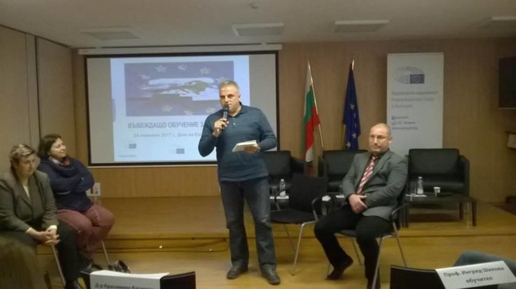 „Славейков“ отново по пътя към Страсбург в съревнование за училище-послани