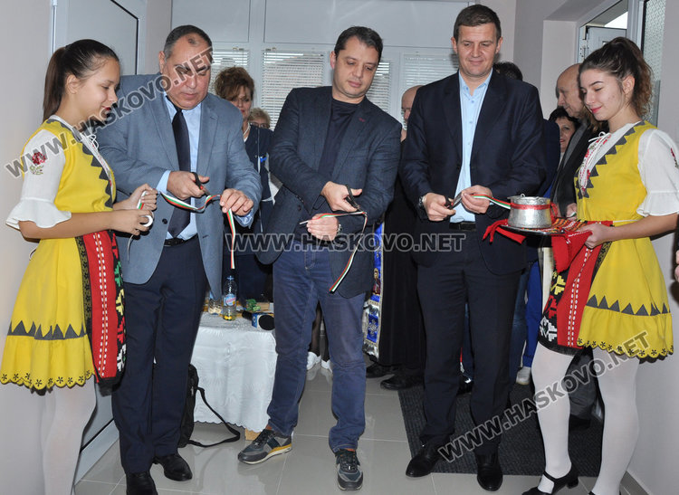 Край с обикалянето за изследвания в МБАЛ, откриха обновена лаборатория