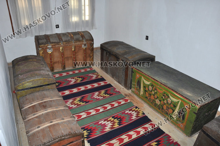 Ученици-гидове ще посрещат туристи в Паскалевата къща, ремонтът приключва