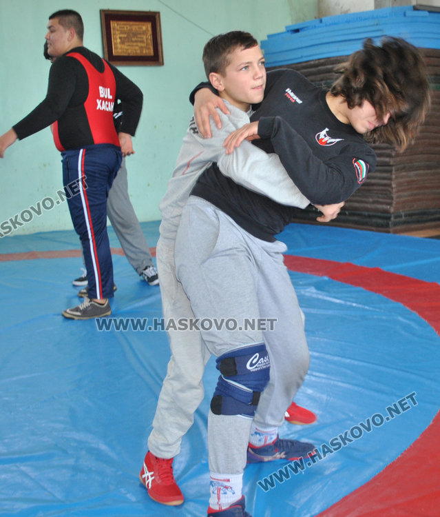 6 хасковски боркини с 6 медала от турнир в Гърция