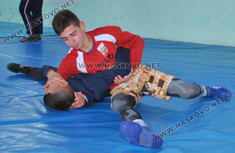 6 хасковски боркини с 6 медала от турнир в Гърция