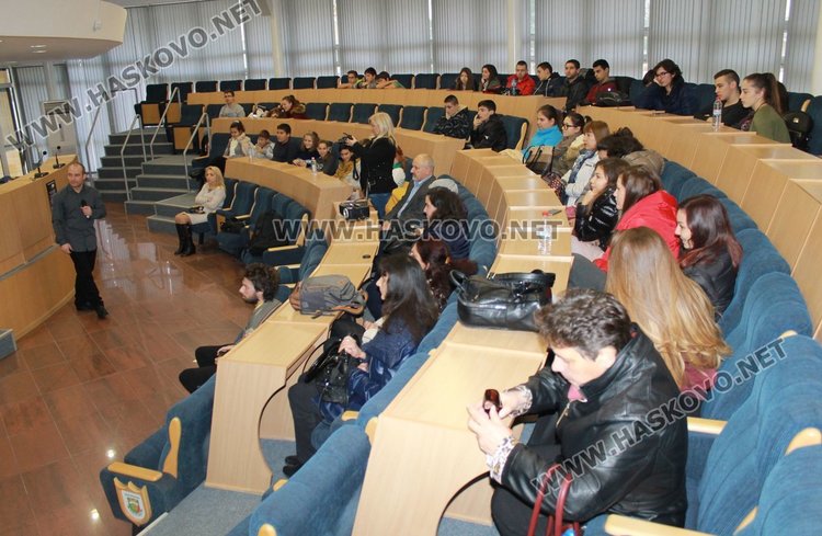 Любопитни факти за астрономията у нас представиха на форум в Димитровград