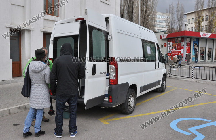 Двама ХИВ позитивни в Хасково за година