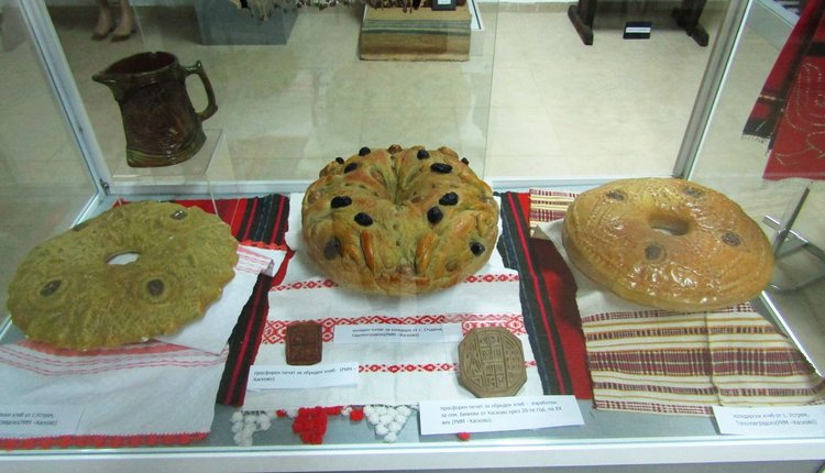 Представят зимните празници и обичаи на димитровградските ученици