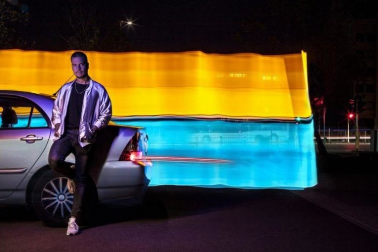 Нашенец пусна автомобила си за продажба по уникален начин с песен