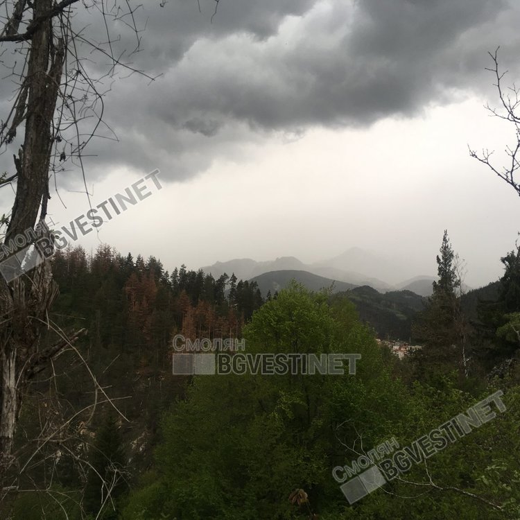 Силен вятър и дъжд в първия ден от декеври