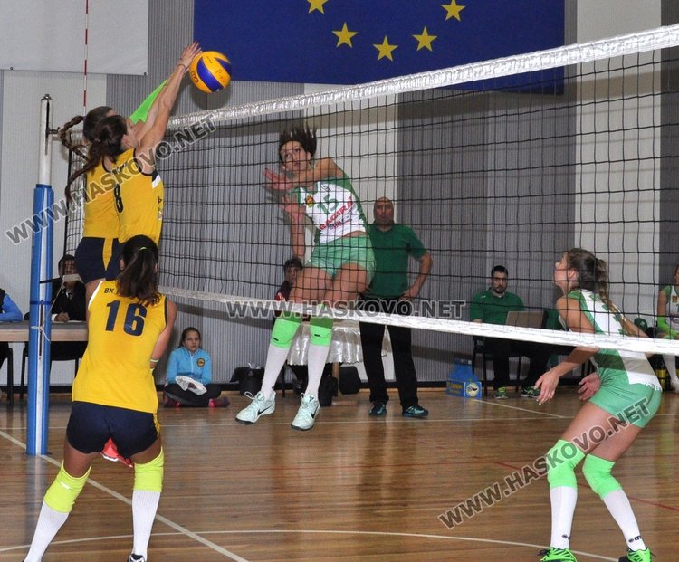 Волейболистките на Димитровград загубиха домакински мач от "Берое"