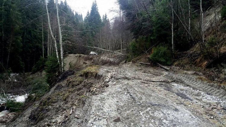 Мугла е без достъп, пътят за селото е прекъснат