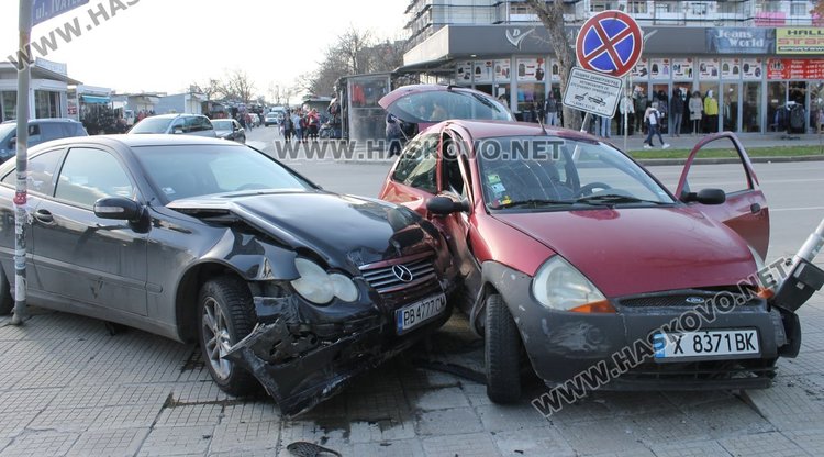 Жена пострада при катастрофа на Неделен пазар